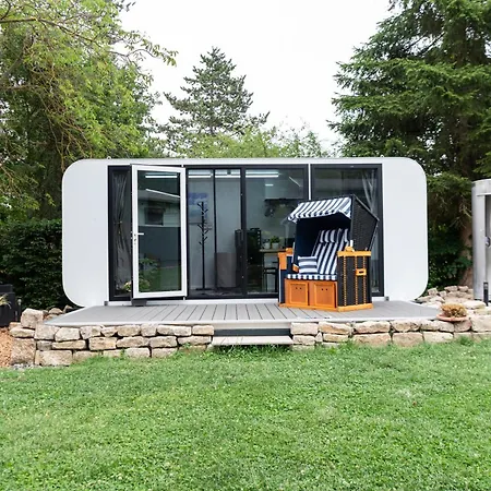 Tiny House Annemone Bei Carogruen In Erfurt-gemuetlich-sonnig-kueche-bad-garten-parken-pool-sauna-klimaanlage-wlan Erfurt