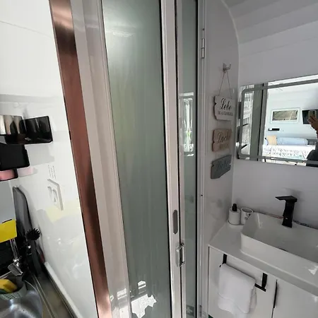 Holiday home Tiny House Annemone Bei Carogruen In Erfurt-gemuetlich-sonnig-kueche-bad-garten-parken-pool-sauna-klimaanlage-wlan Erfurt