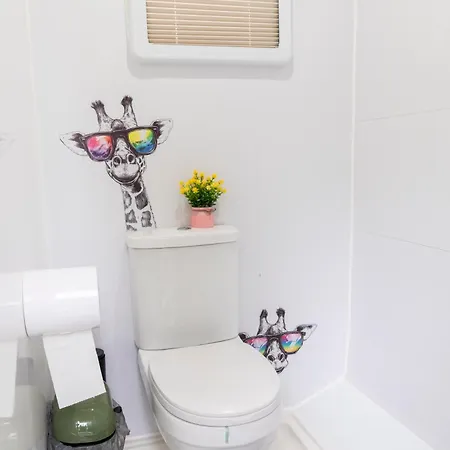 Holiday home Tiny House Annemone Bei Carogruen In Erfurt-gemuetlich-sonnig-kueche-bad-garten-parken-pool-sauna-klimaanlage-wlan